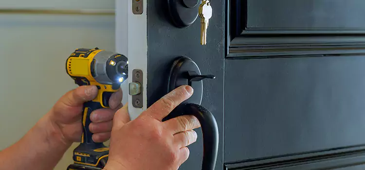 Commercial Door Lock Installation Green