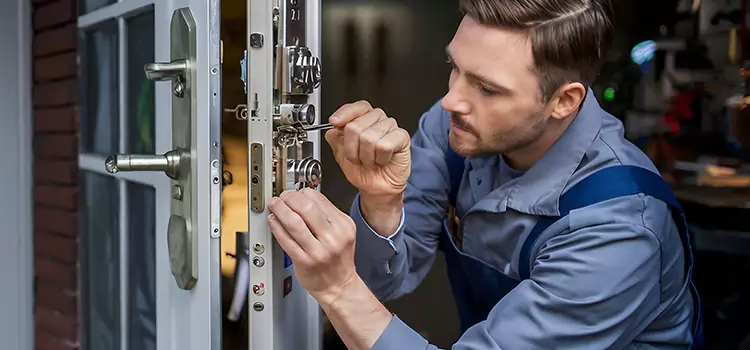Residential Lock Installation Green